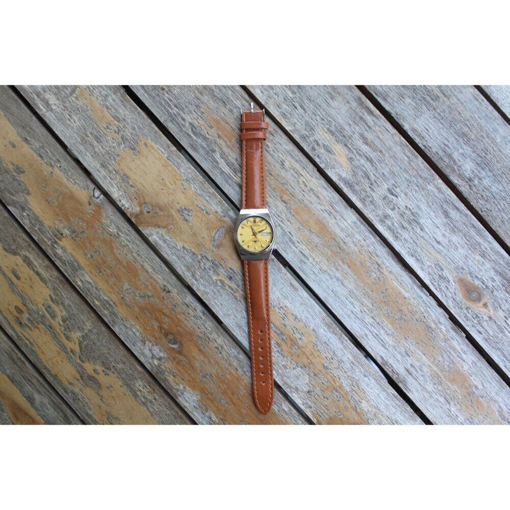 Vintage 1974 Citizen Automatic Mens Silver Watch W/daydate & Gold accents